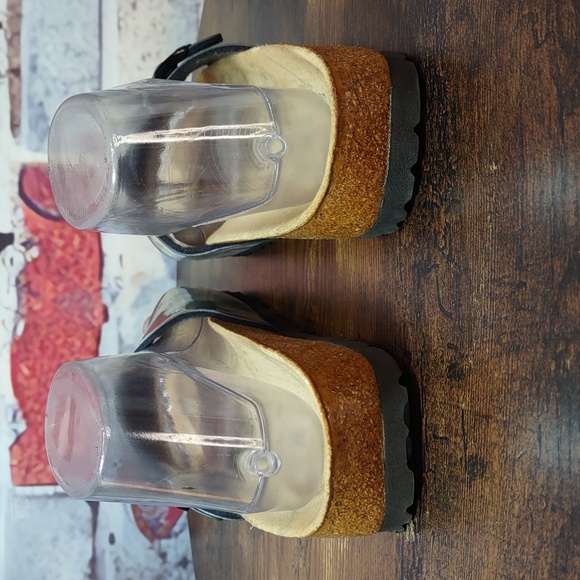 Green Women's Sandals new - Picture 4 of 10